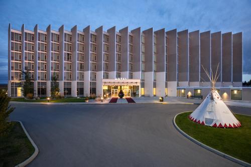 luxury hotels in Alberta