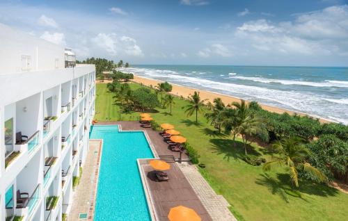 luxury hotels in Bentota