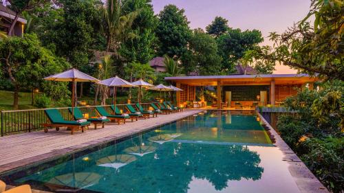 luxury hotels in Buleleng