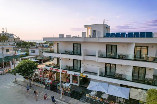 luxury hotels in Sarandë