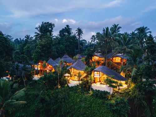 luxury hotels in Karangasem