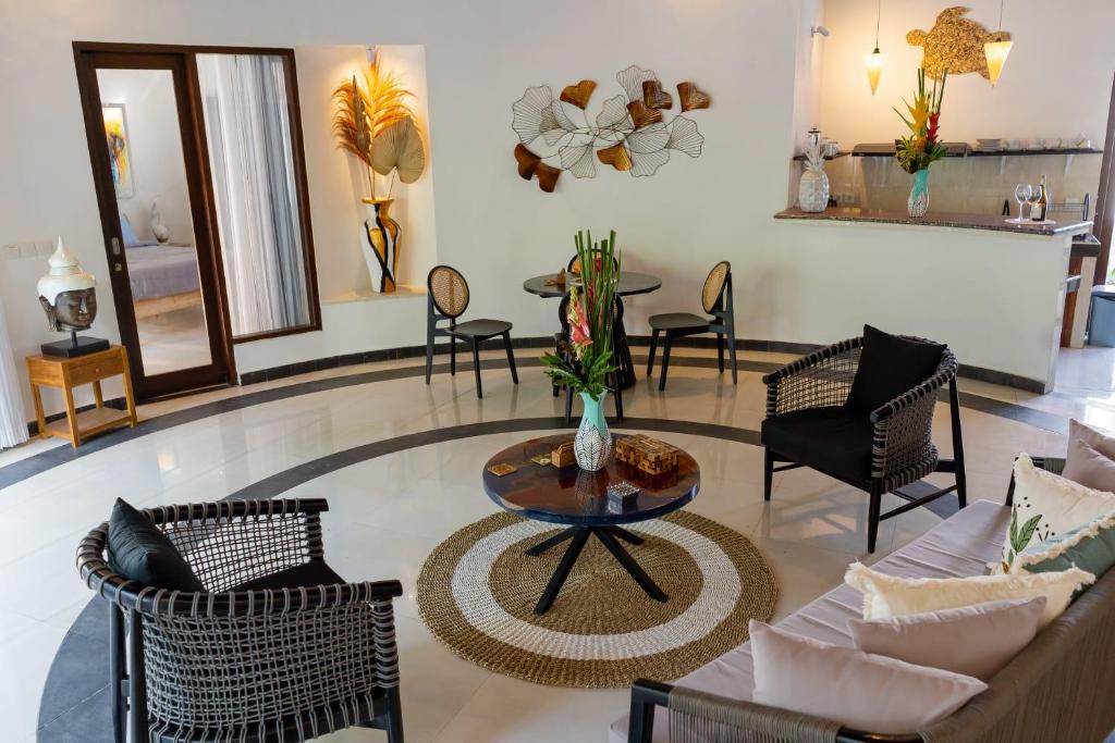 VILLA LUNA