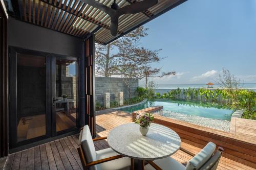 luxury hotels in Sanur