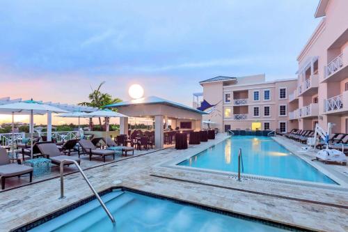 Wyndham Grand Jupiter at Harbourside Place
