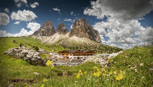 luxury hotels in Campitello Di Fassa