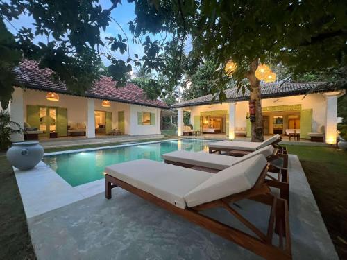 luxury hotels in Ahangama