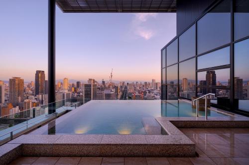 luxury hotels in Osaka