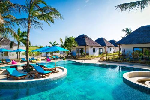 luxury hotels in Pongwe