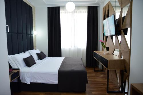 luxury hotels in Tirana