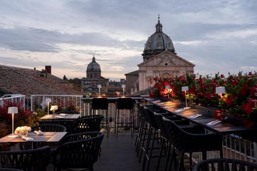 luxury hotels in Pantheon