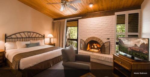 Arroyo Roble Resort at Oak Creek