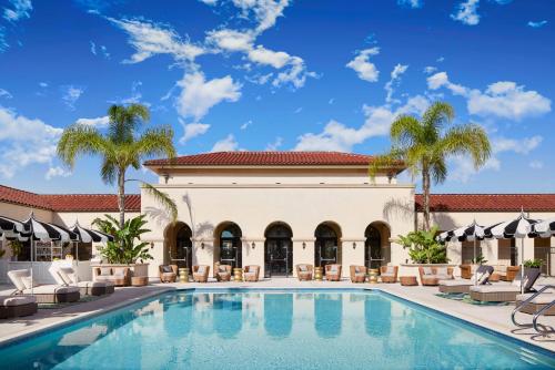 luxury hotels in Pasadena