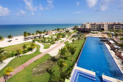 luxury hotels in Puerto Morelos