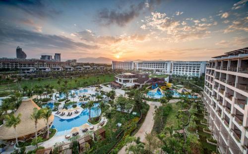 luxury hotels in Sanya