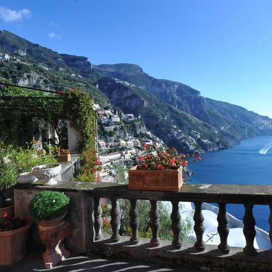 luxury hotels in Positano