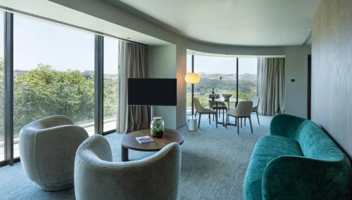 luxury hotels in Porto