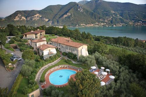 luxury hotels in Bergamo Province