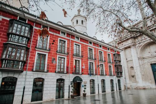 luxury hotels in Valladolid Province