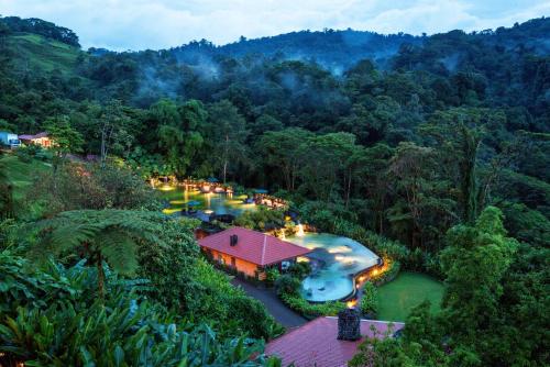 luxury hotels in Arenal Volcano National Park