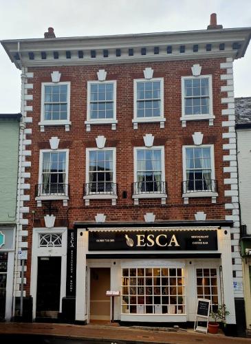 Esca with Rooms