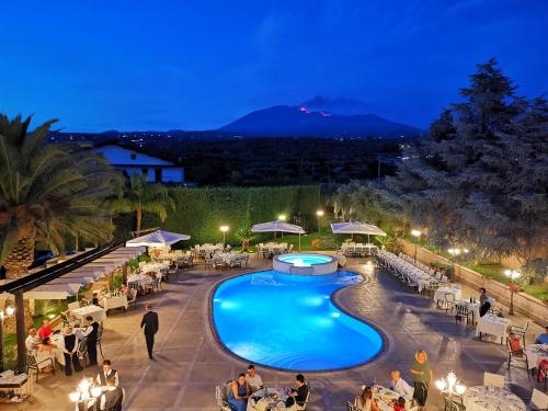 luxury hotels in Etna