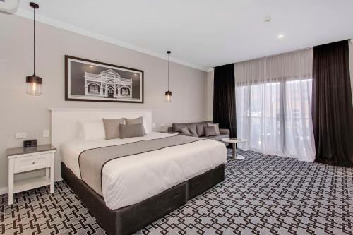 luxury hotels in Tamworth