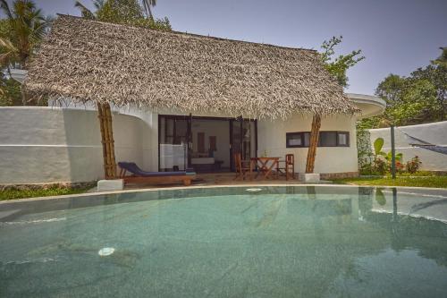 luxury hotels in Kumarakom