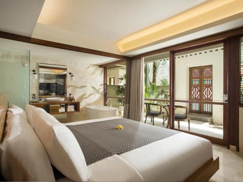 luxury hotels in Kuta