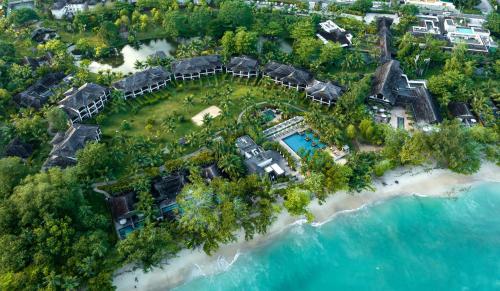 luxury hotels in Beau Vallon