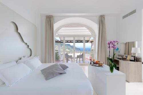 luxury hotels in Amalfi