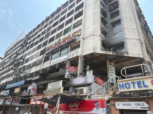 Hotel Golden Plaza surat