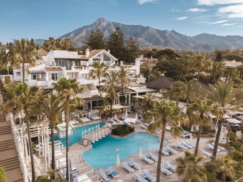 luxury hotels in Estepona