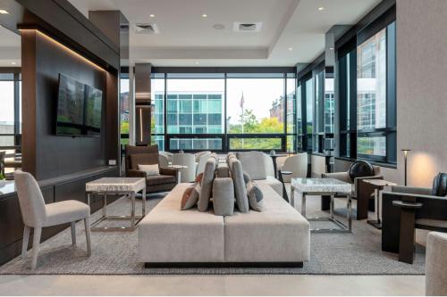 AC Hotel by Marriott Burlington
