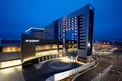 luxury hotels in Minneapolis