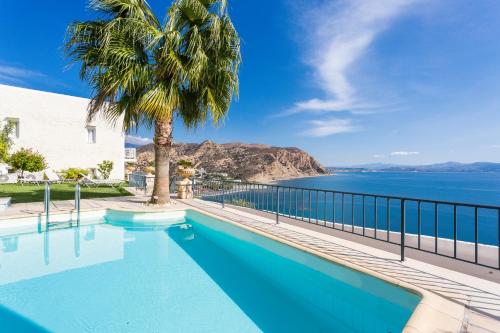 luxury hotels in Agia Galini