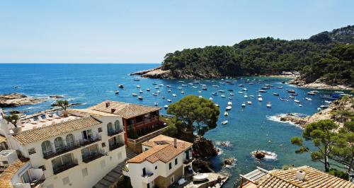 luxury hotels in Baix Empordà