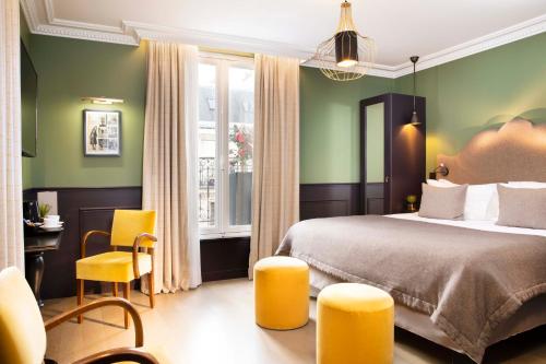 luxury hotels in 8Th Arrondissement