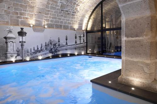 luxury hotels in Latin Quarter (5Th)