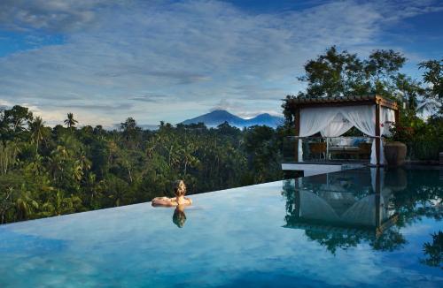 luxury hotels in Indonesia