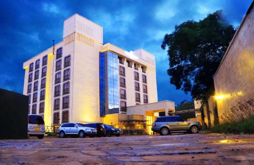 luxury hotels in Nairobi National Park