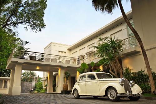 luxury hotels in Surabaya