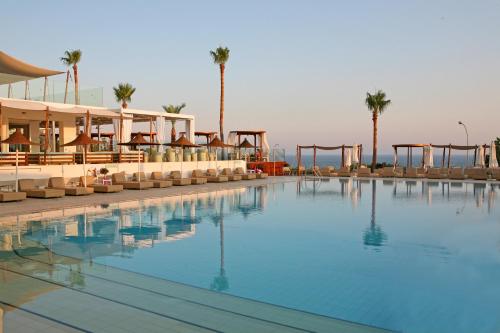 luxury hotels in Protaras