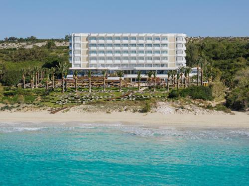 luxury hotels in Protaras