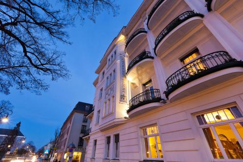 luxury hotels in Vienna (State)