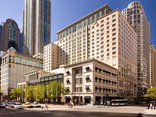 luxury hotels in Chicago Metropolitan Area