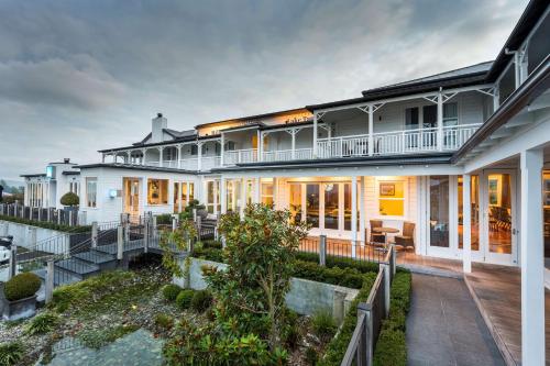 luxury hotels in North Island