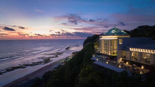 luxury hotels in Indonesia