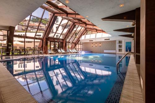 luxury hotels in Rhodope Mountains