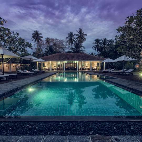 luxury hotels in Kalutara District