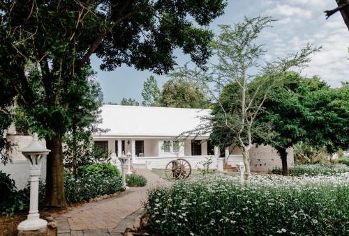 luxury hotels in Oudtshoorn